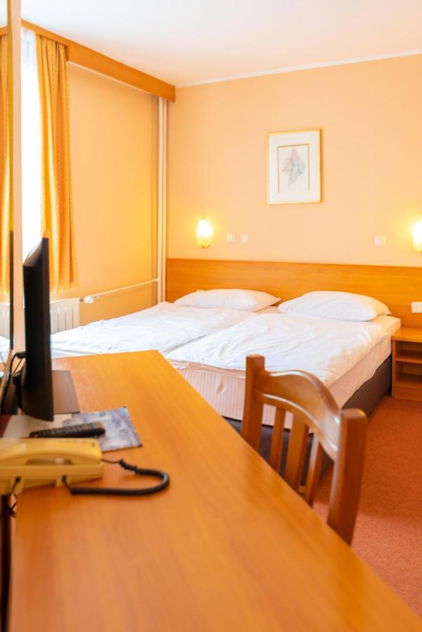 Hotel Park Čakovec المظهر الخارجي الصورة