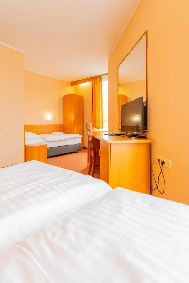 Hotel Park Čakovec المظهر الخارجي الصورة