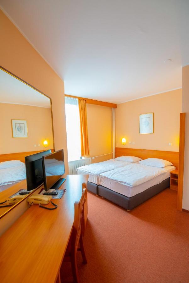 Hotel Park Čakovec المظهر الخارجي الصورة